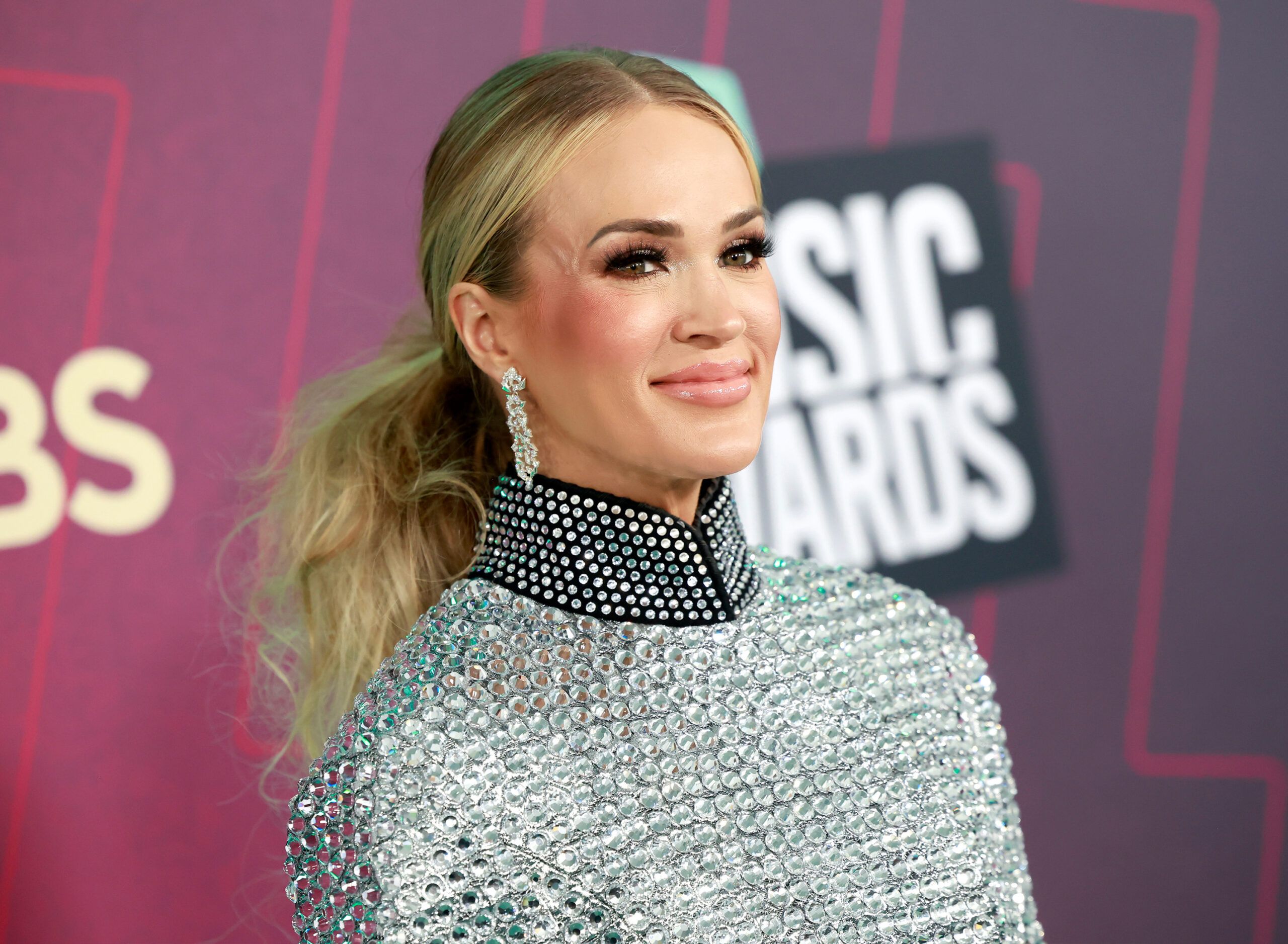 The Stars Over 40 That Rocked the CMT Awards Red Carpet