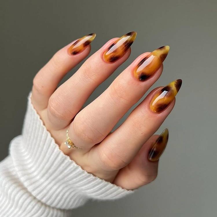 Tortoiseshell print