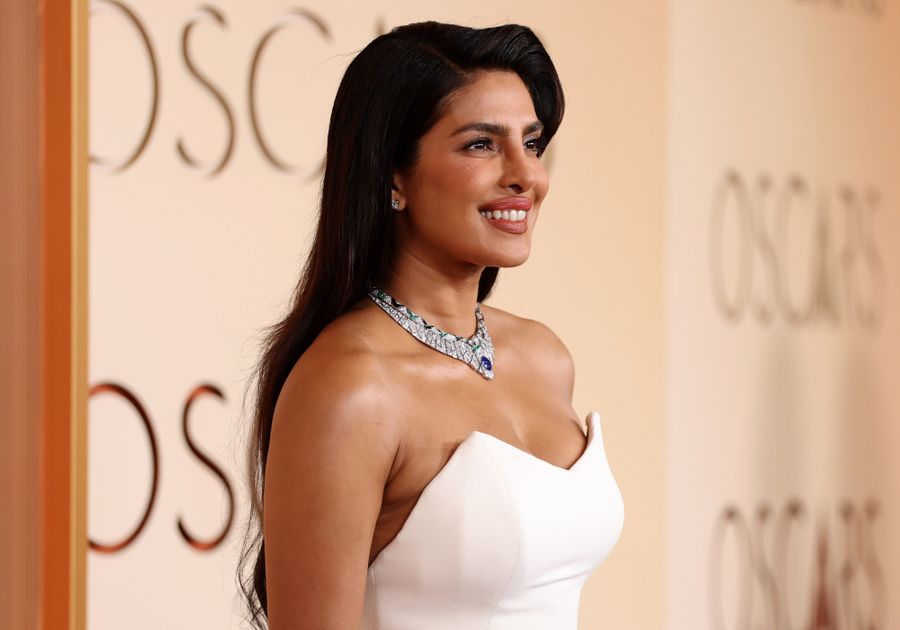 Priyanka Chopra’s Makeup Artist Told Us These $24 Pads Make Makeup Melt Into Skin