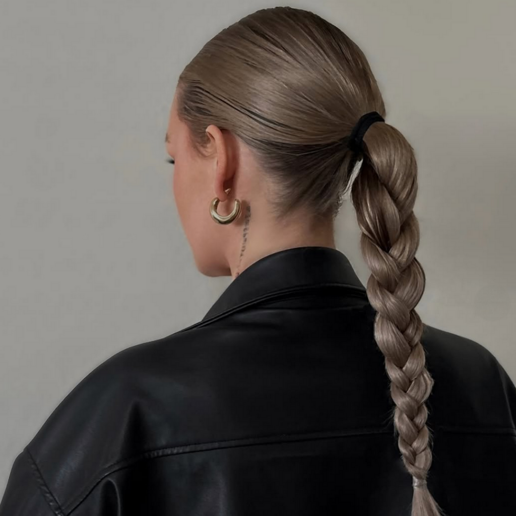 Braided ponytail IG: @blondebyalexisa
