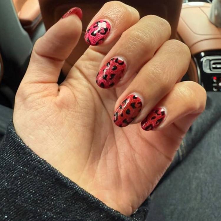 Magnetic Gel Manicure