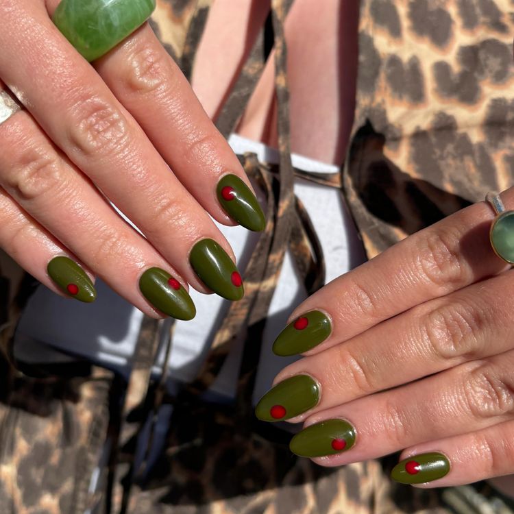 Olive Nail Art