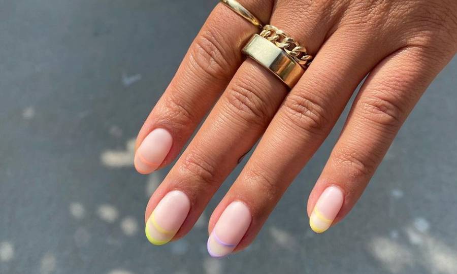 hollow french manicure