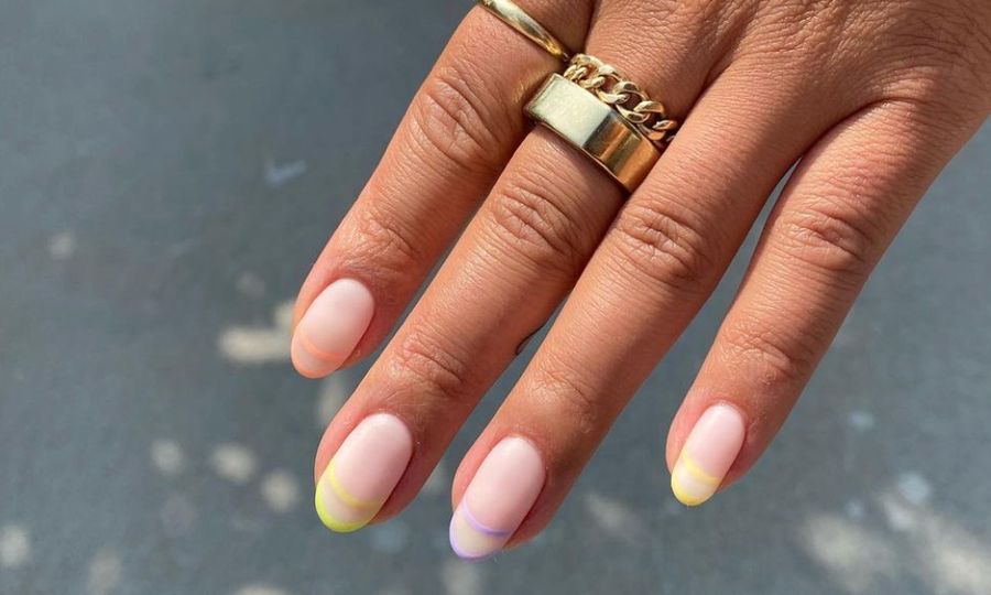 hollow french manicure