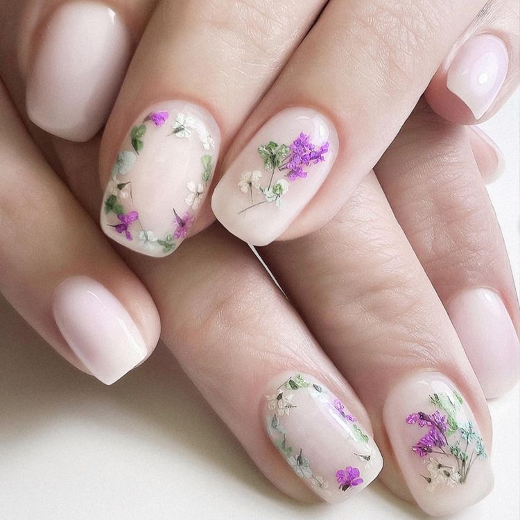 Lilac pressed flower nails