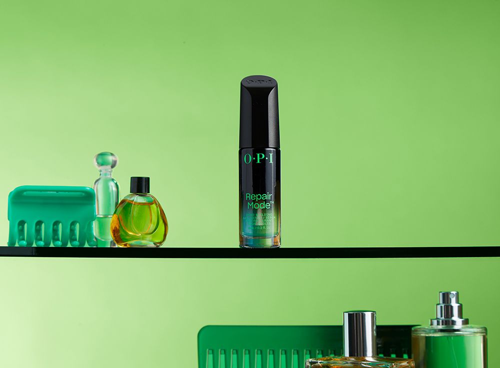 This Is the First-Ever Bond Builder for Nails