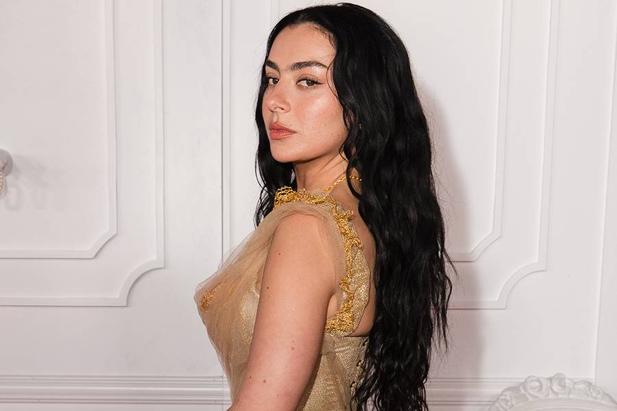 HOLLYWOOD, CALIFORNIA - JANUARY 28: Charli XCX attends "Wuthering Heights" World Premiere at TCL Chinese 6 Theatres on January 28, 2026 in Hollywood, California. (Photo by David Jon/Getty Images to Warner Bros. Pictures)