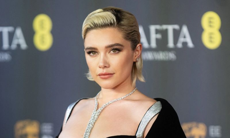Florence Pugh brows