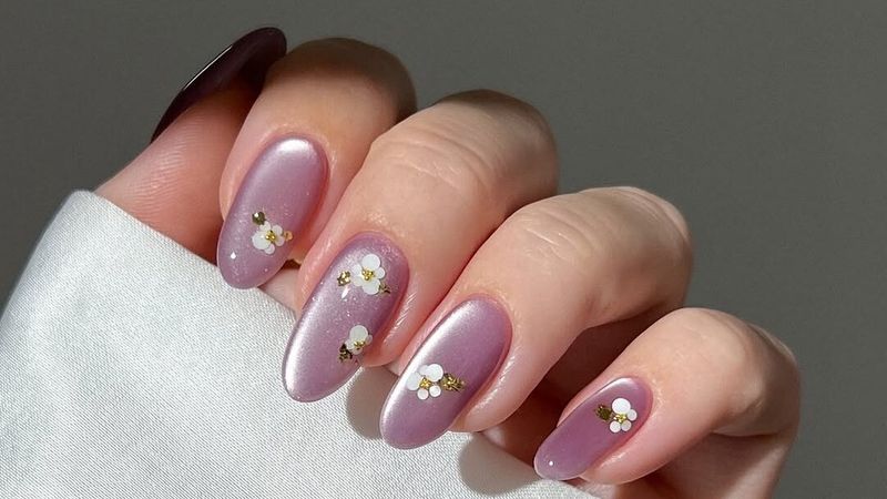 The Prettiest Nail Art Looks to Try This Spring
