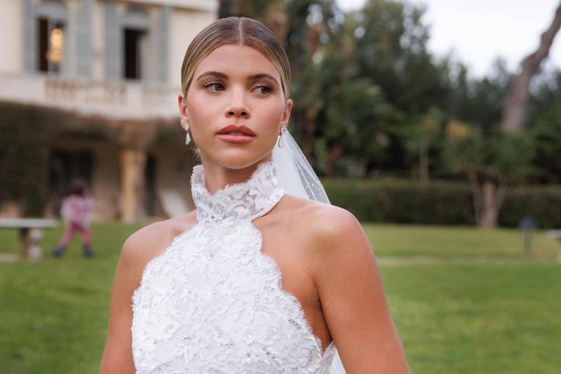 Up-Dos Rule at Sofia Richie’s Wedding: The $6 Product Behind Her “Snatched Bun”