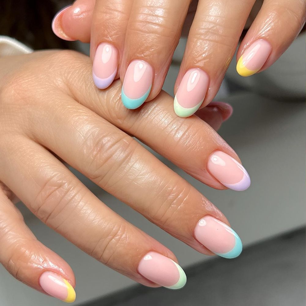 Pastel French manicure