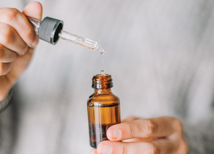 The Ultimate Guide to Retinol and Retinoids