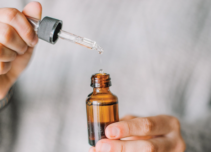 The Ultimate Guide to Retinol and Retinoids