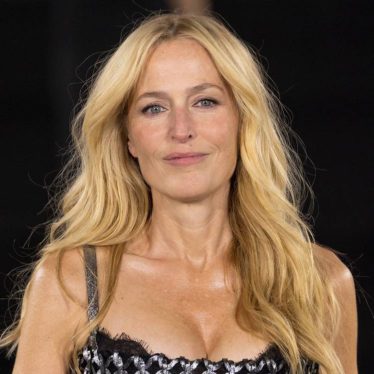 Gillian Anderson, 57