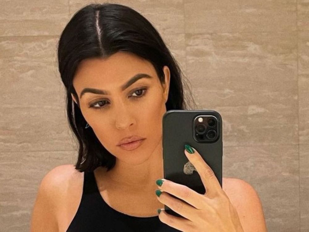 Kourtney Kardashian Barker’s Facialist Loves This $54 Retinol