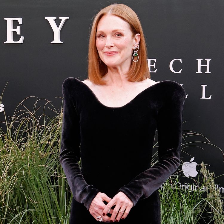 Julianne Moore attends the "Echo Valley" New York premiere at AMC Lincoln Square 13 on June 04, 2025 in New York City. 