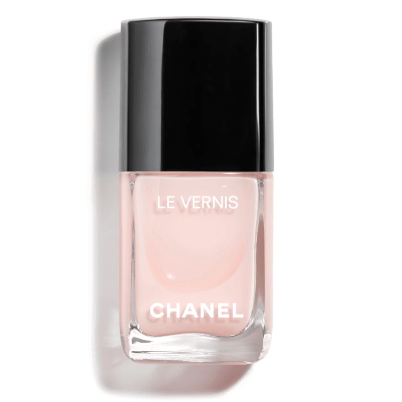Chanel Le Vernis Longwear Nail Color in 111 Ballerina