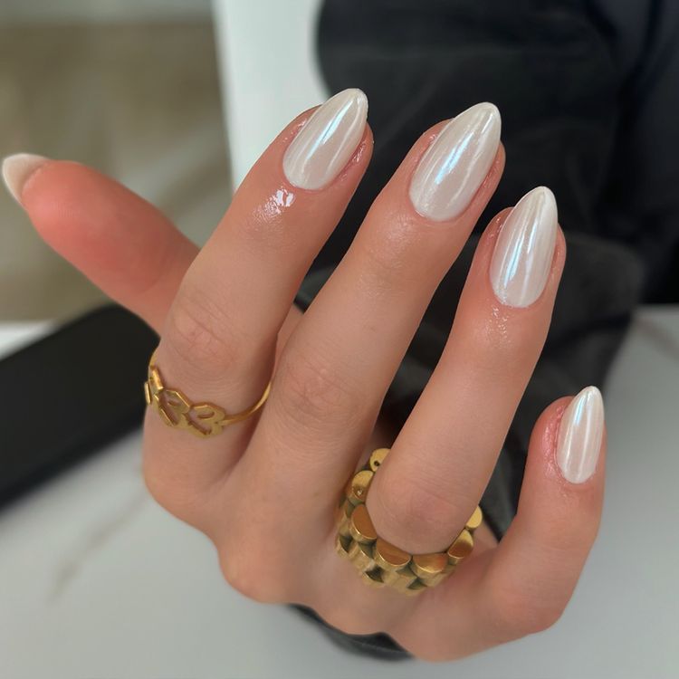 Wedding Ready Vanilla Chrome Nails