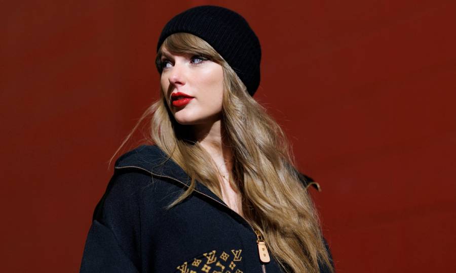 Taylor Swift arrives to the stadium prior to the AFC Championship game between the Buffalo Bills and the Kansas City Chiefs at GEHA Field at Arrowhead Stadium on January 26, 2025 in Kansas City, Missouri.
