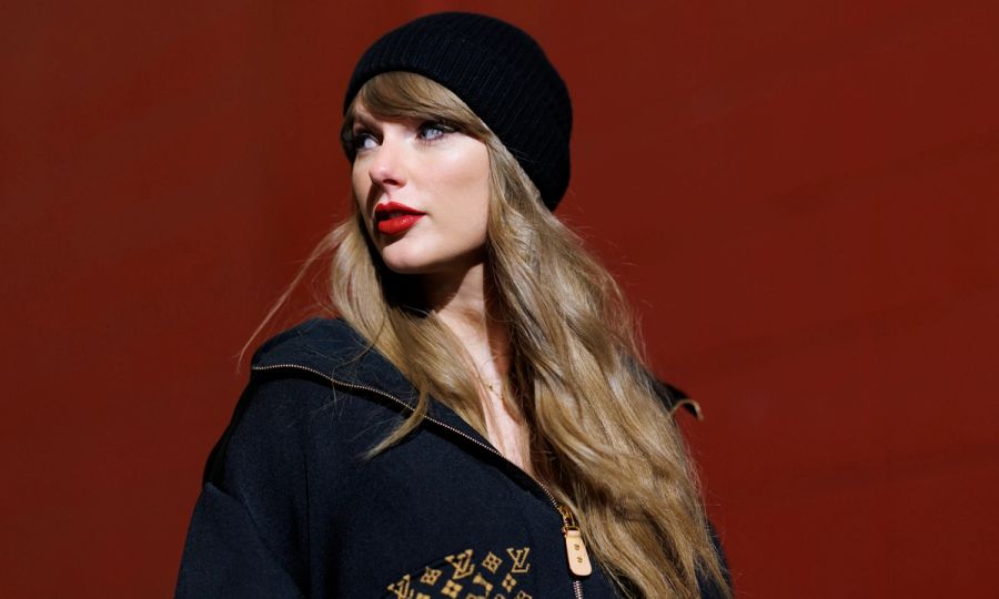 Taylor Swift arrives to the stadium prior to the AFC Championship game between the Buffalo Bills and the Kansas City Chiefs at GEHA Field at Arrowhead Stadium on January 26, 2025 in Kansas City, Missouri.