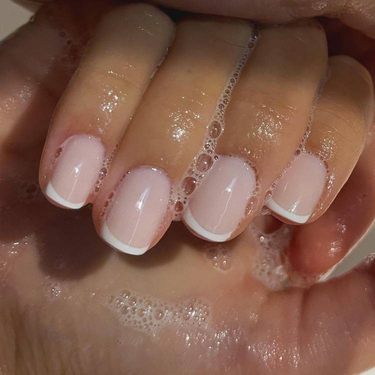 French Manicure