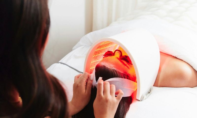 woman getting a red light skin treatment