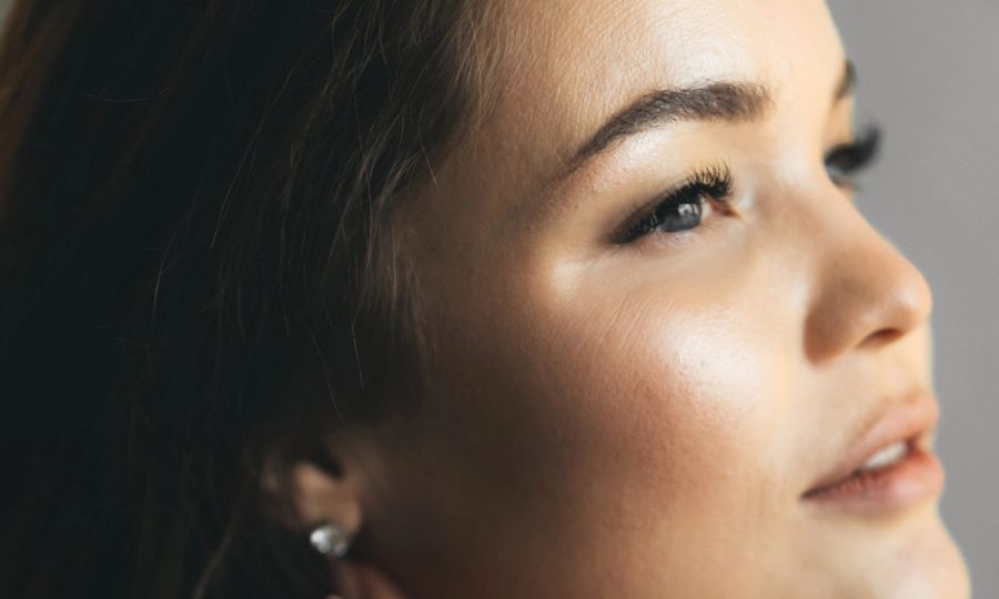 under-eye color correcting cream concealer