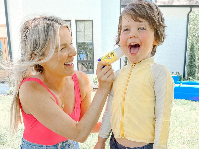 The Sunscreen Roll-On, Hyaluronic Acid Serum and Hydration Pack Former Bachelorette Ali Fedotowsky Swears By