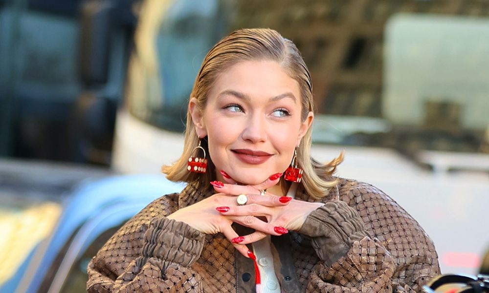 gigi hadid cherry cola hair