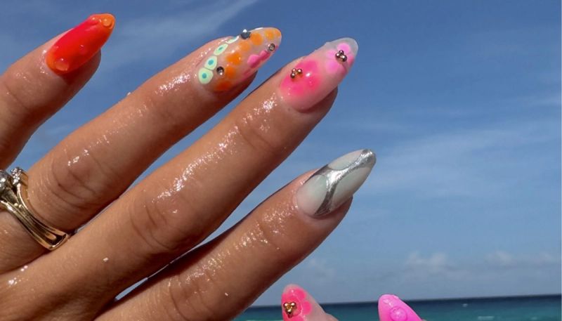 long nails with summer nail art
