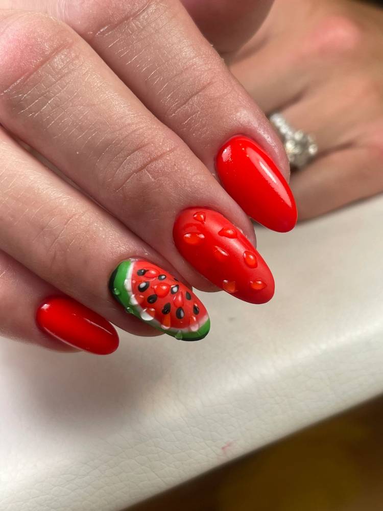 textured nails