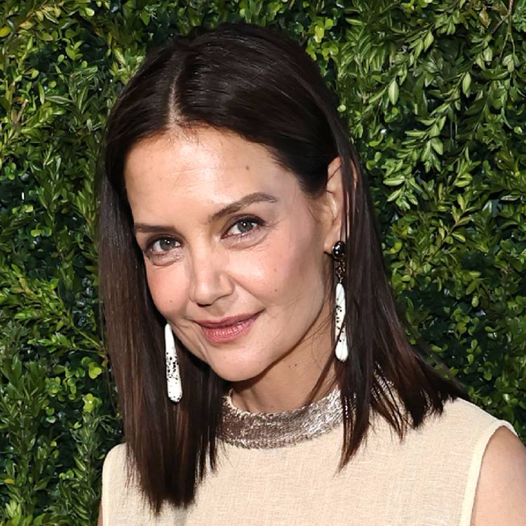 Katie Holmes, wearing CHANEL, attends the CHANEL Tribeca Festival Artists Dinner on June 08, 2026 in New York City.