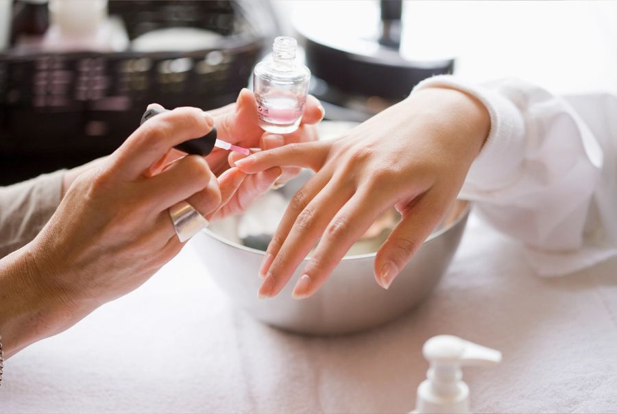 Is Nail Cycling Necessary? Here’s What Experts Think