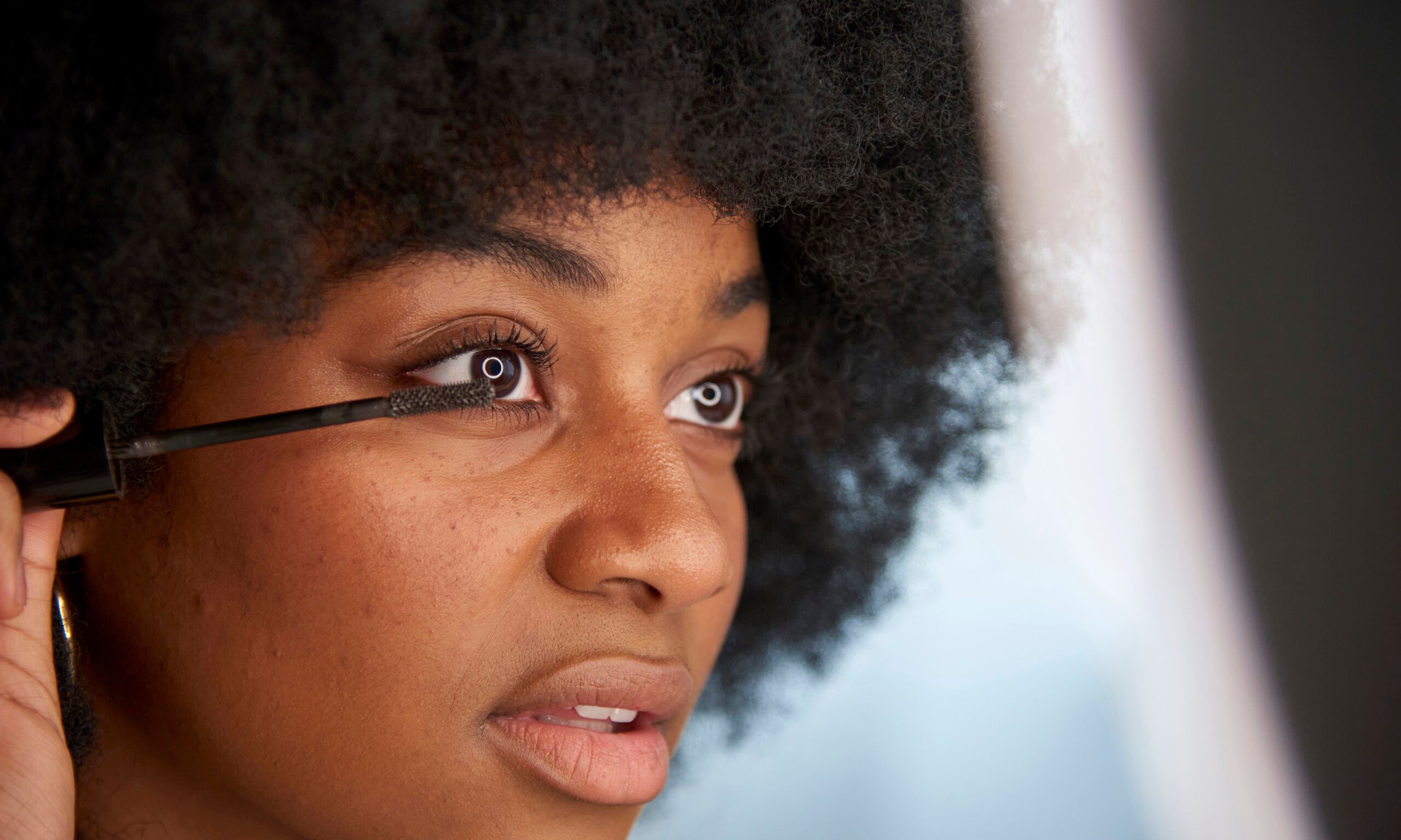 best eye-safe makeup for allergies