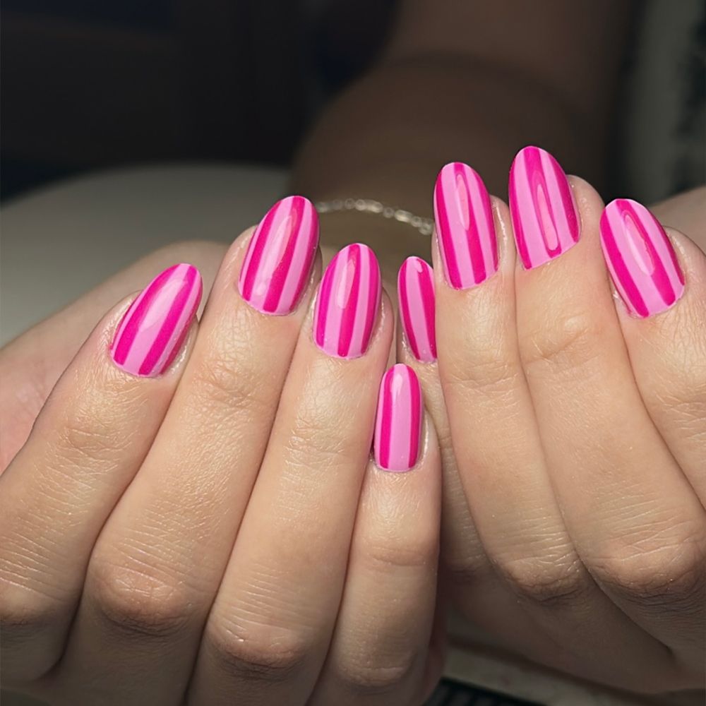 Barbie’s Beach Towel Nails