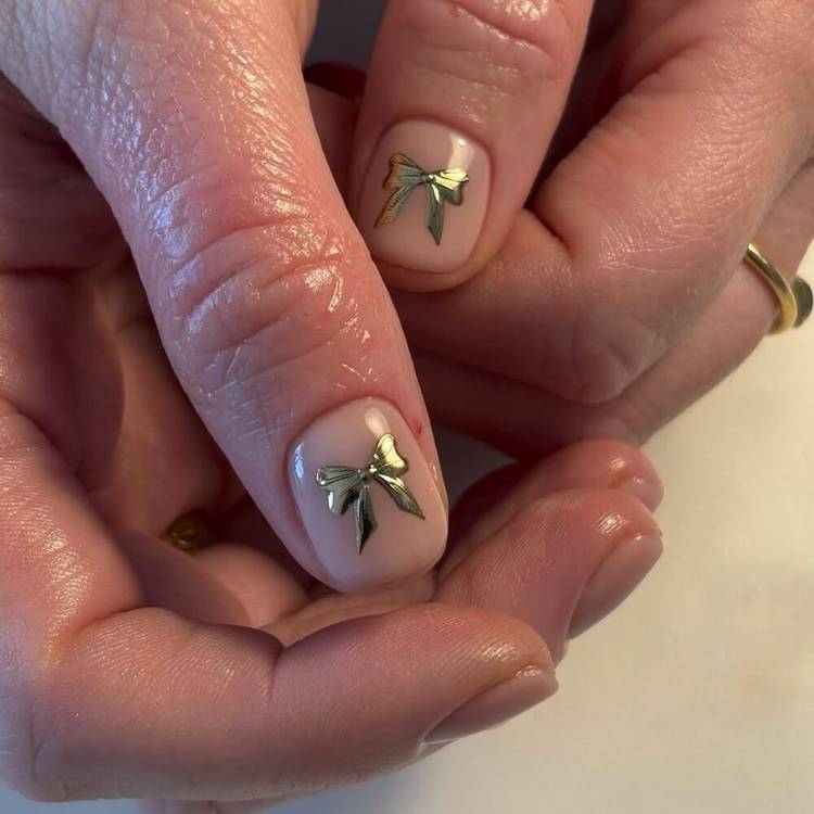 Golden Bows