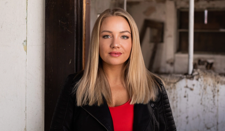 Portrait of Jeneva Rose