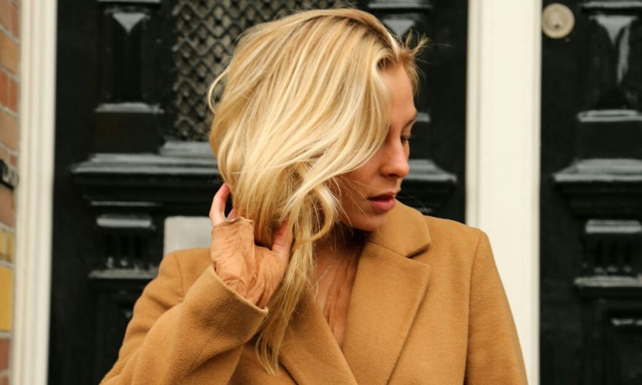blonde haired woman