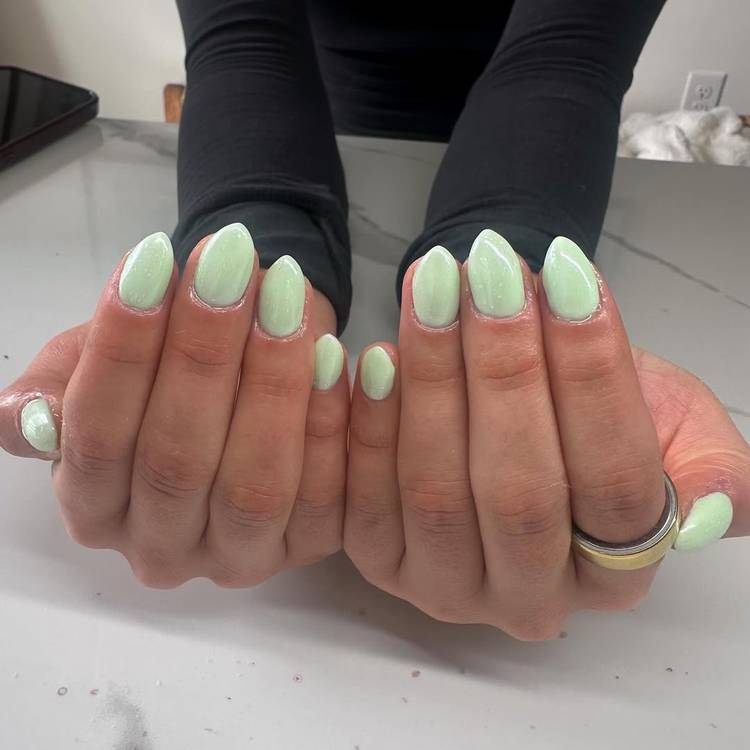 mint green nails for July 2026