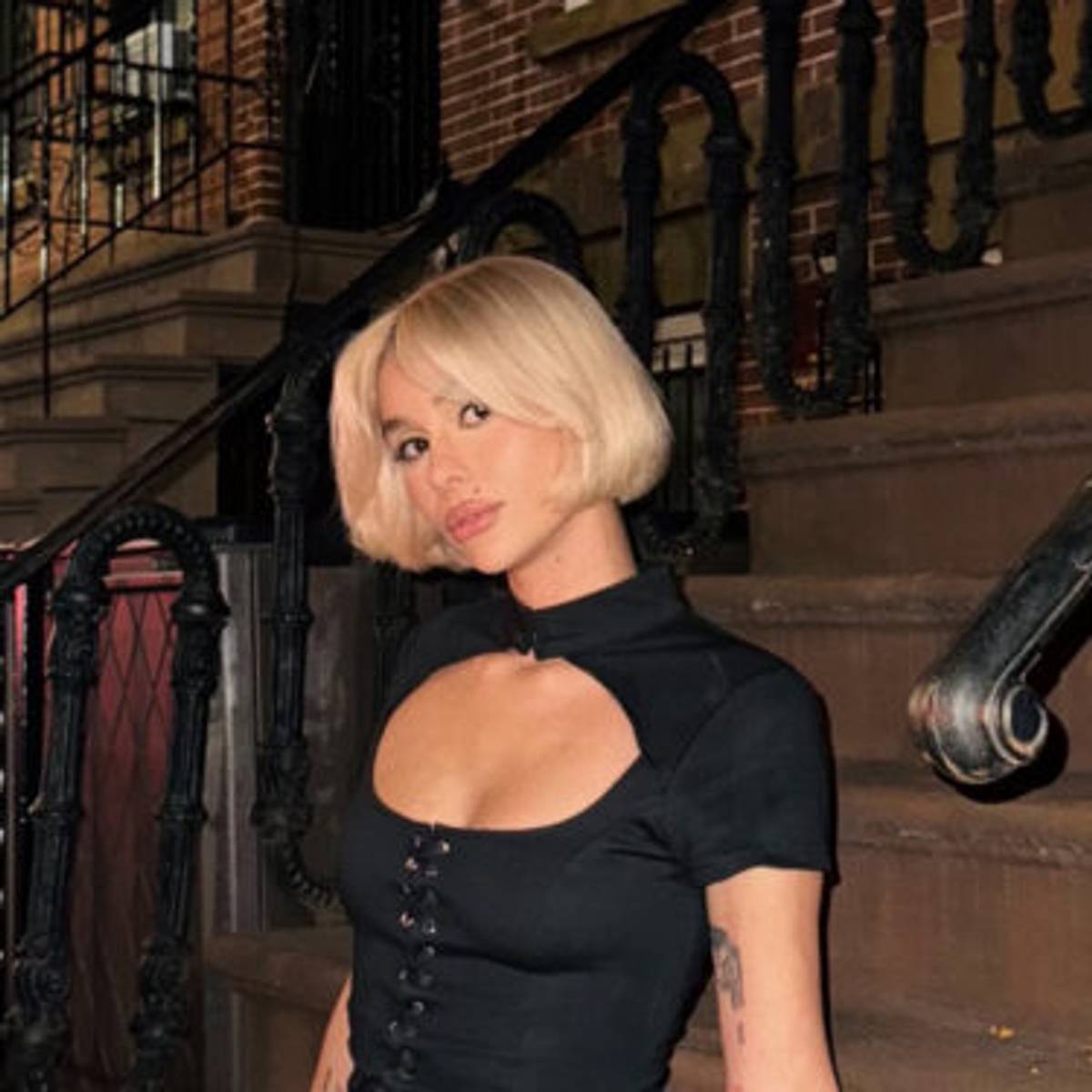 blonde boxy bob