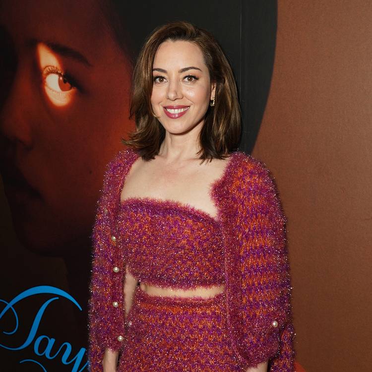 aubrey plaza layered bob