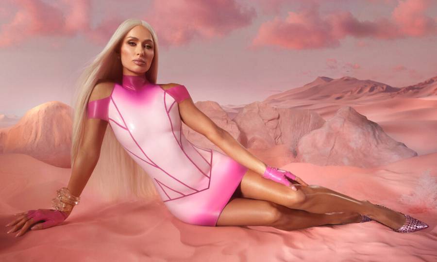 Paris Hilton Tan-Luxe