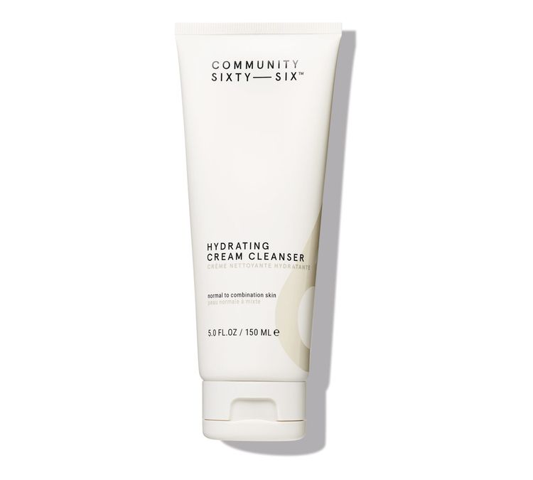 Award Photo: Hydrating Cream Cleanser with Hyaluronic Acid