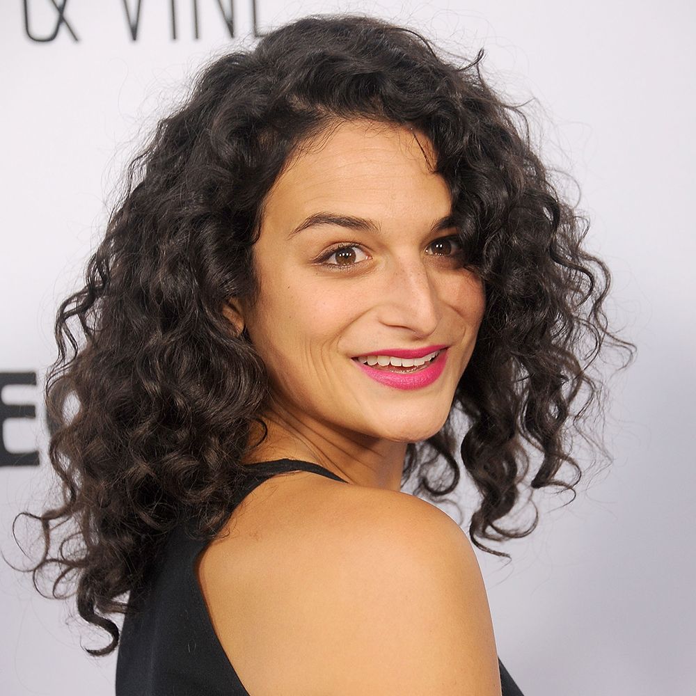 Jenny Slate short curly hair