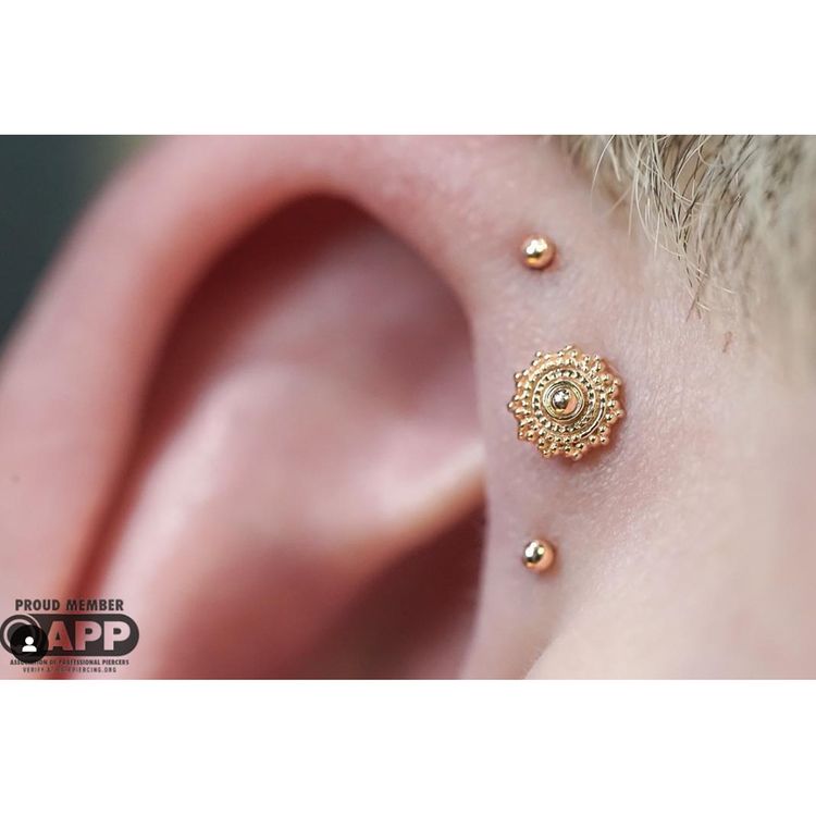 forward helix ear piercing