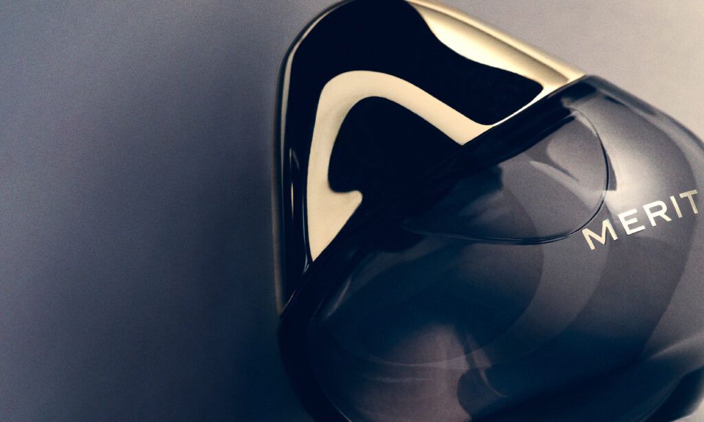 MERIT Retrospect Extrait de Parfum