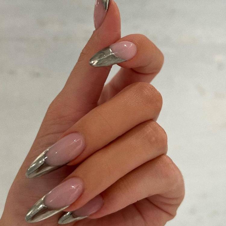 Kylie Jenner’s Best Nails Belong in a Museum | NewBeauty