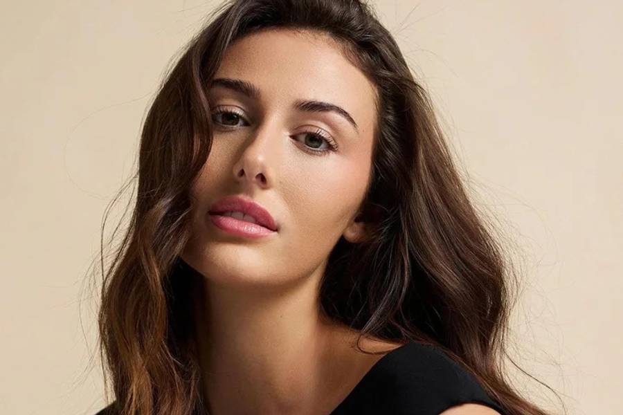 Chloe Veitch