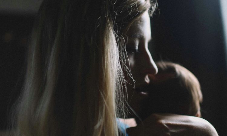 Real Moms Share Their Experiences With Postpartum Hair Loss