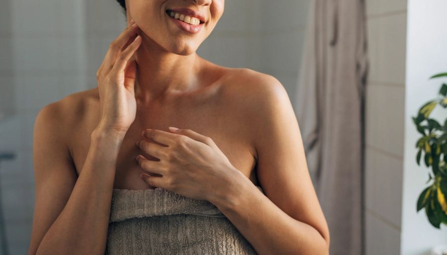 5 Facial Plastic Surgeons Share Their Favorite Neck Creams